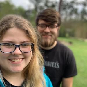 Meet your Posher, Larissa